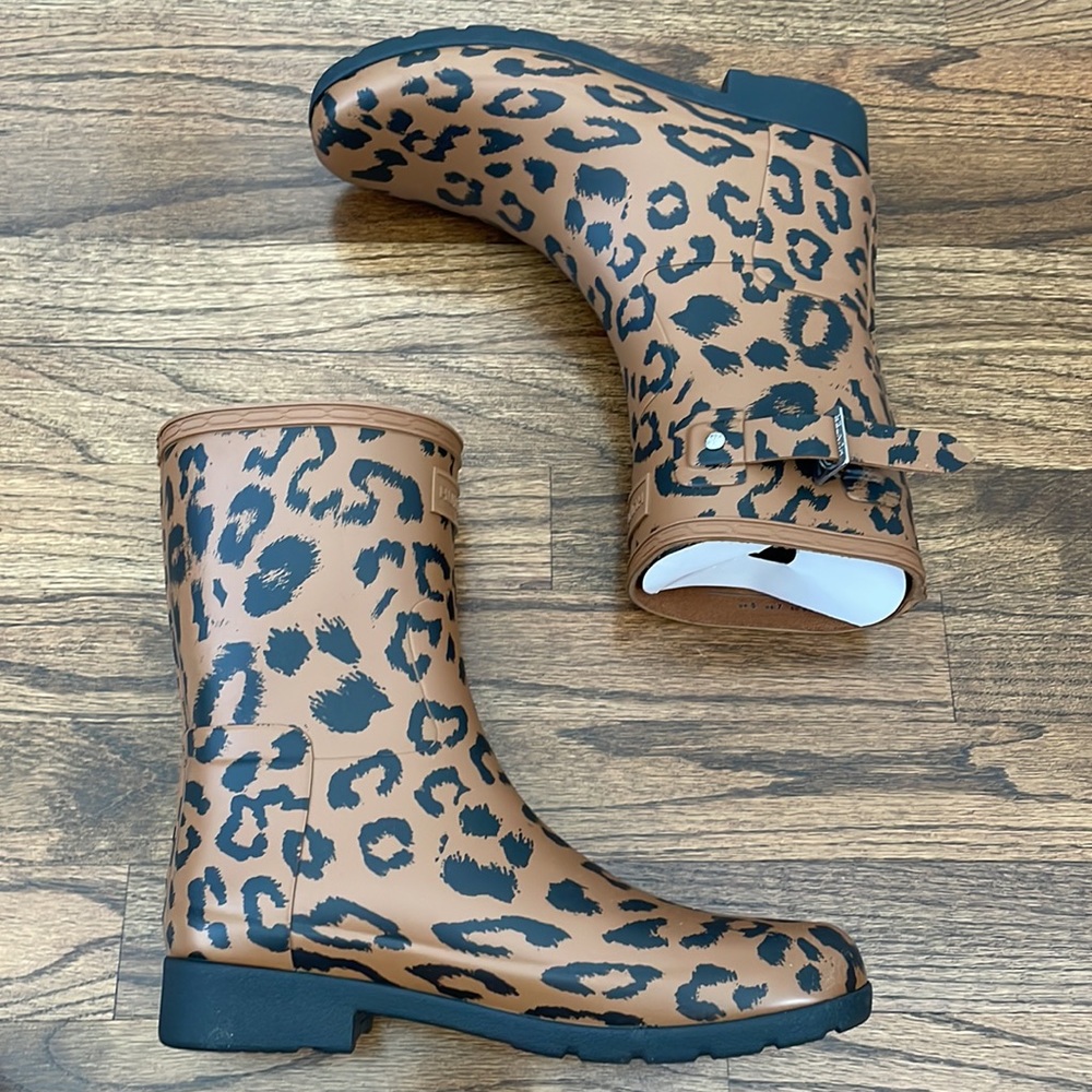 Hunter Original Refined Short Hybrid Leopard Print Boots - Picture 5 of 9
